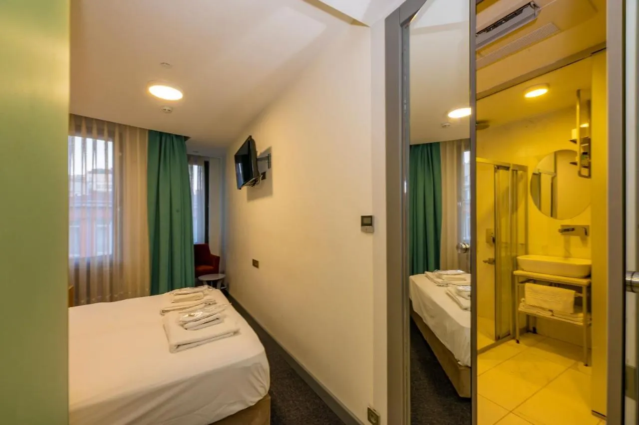Taksim Hotel V Plus Istambul 3*,