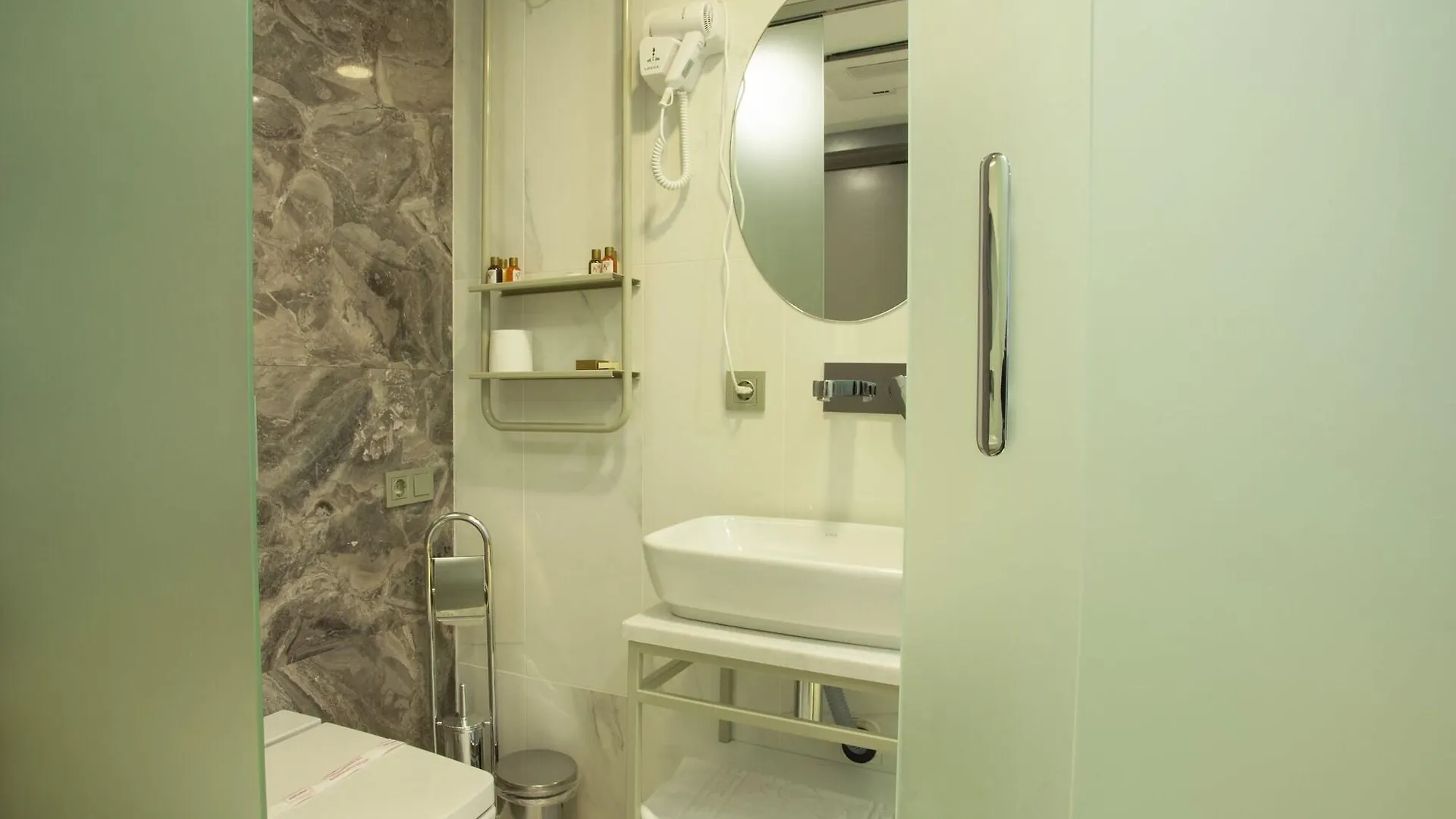 Taksim Hotel V Plus Istanbul 3*,